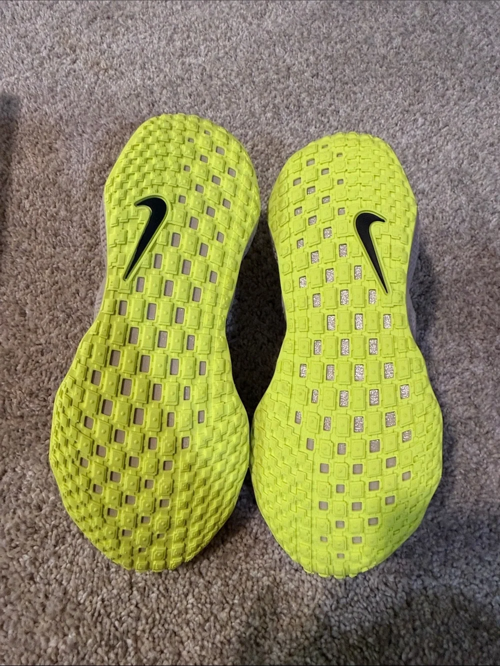 NWT Nike Men’s Ava Rover Sneakers